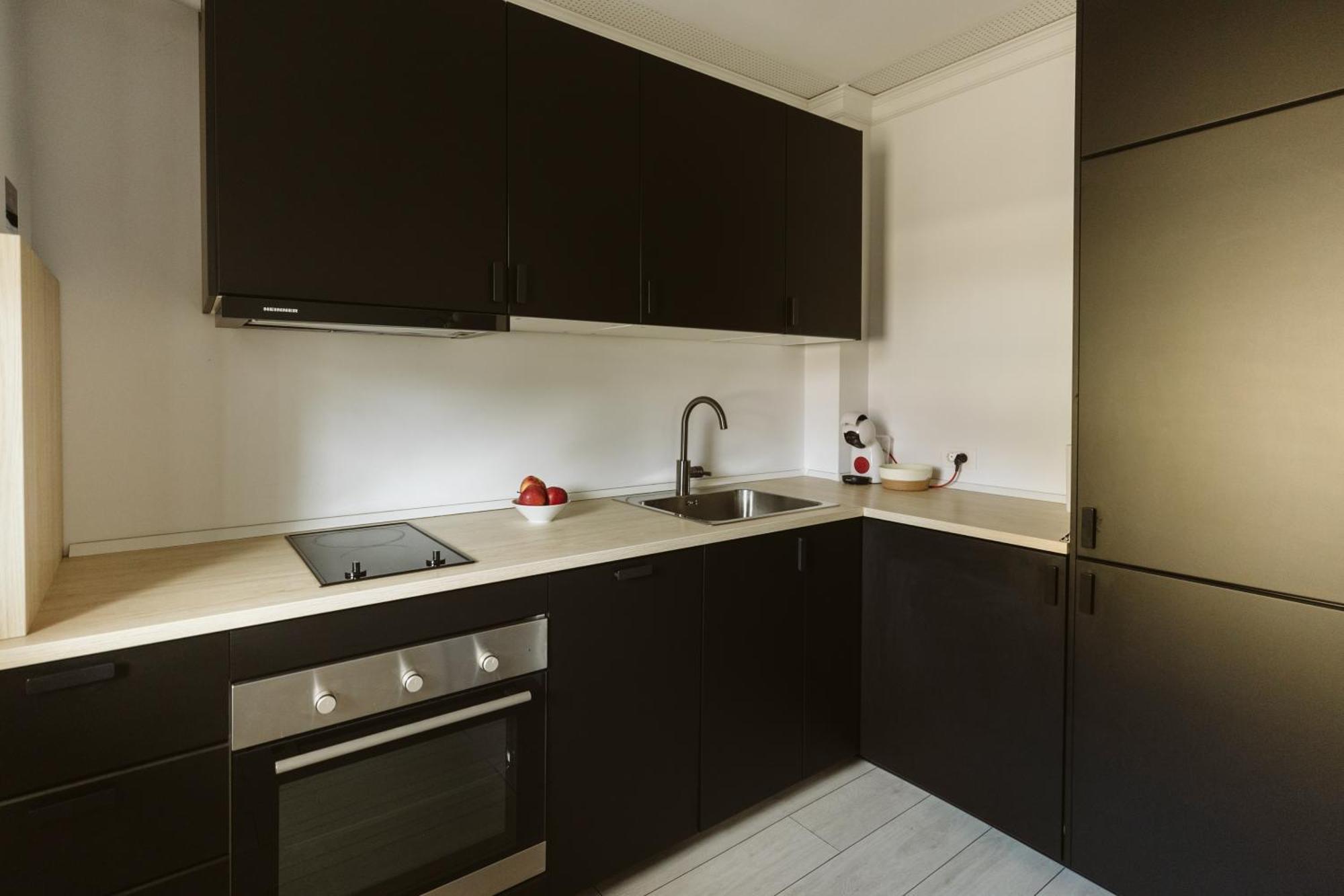 Apartment Parliament *